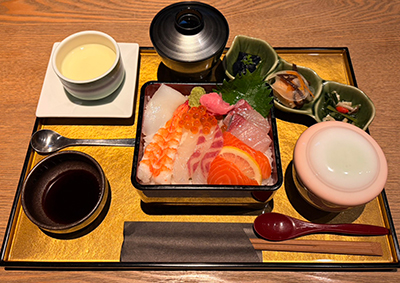 海鮮丼