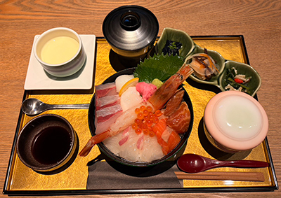 特撰海鮮丼
